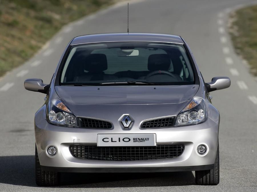  Renault Clio R.S. 2.0 16V 2006 года  (фото 41 из 125)